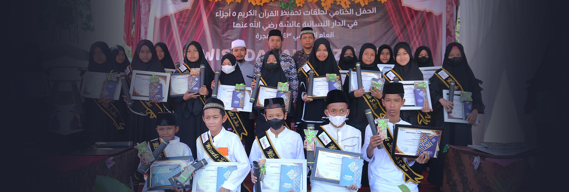 Program khusus wanita dan anak-anak